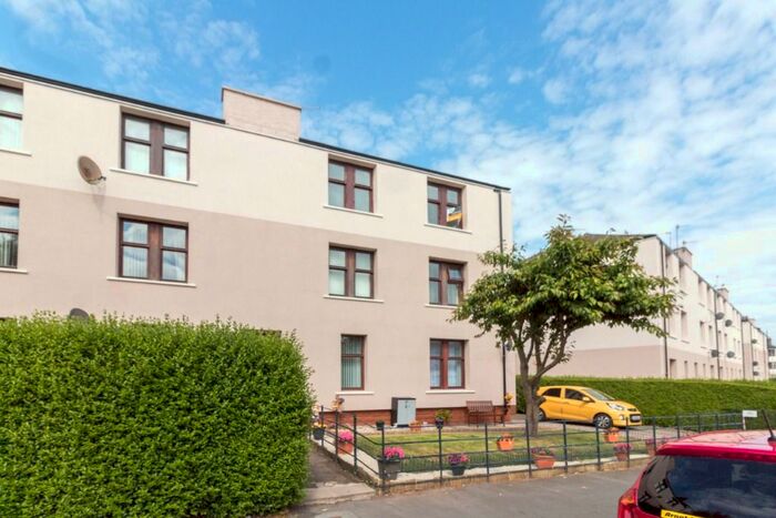 2 Bedroom Flat To Rent In Hepburn Street, Coldside, Dundee, DD3