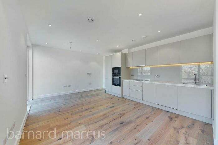 1 Bedroom Flat To Rent In Chiswick High Road, London, W4