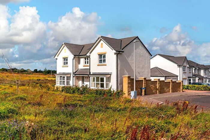 5 Bedroom Detached House For Sale In Brotherton Glade, Livingston, EH54