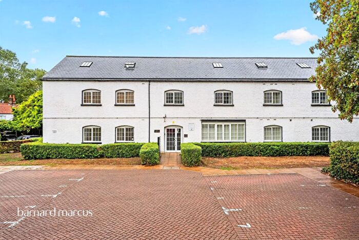 2 Bedroom Flat For Sale In London Road, Mitcham, CR4