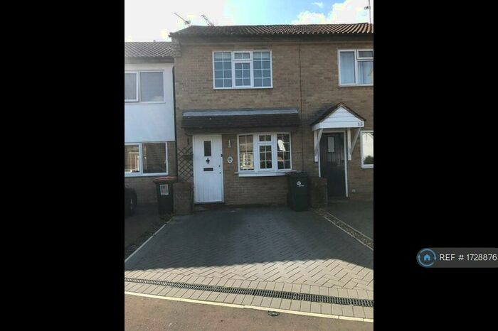 2 Bedroom Terraced House To Rent In Matthey Place, Crawley, RH10