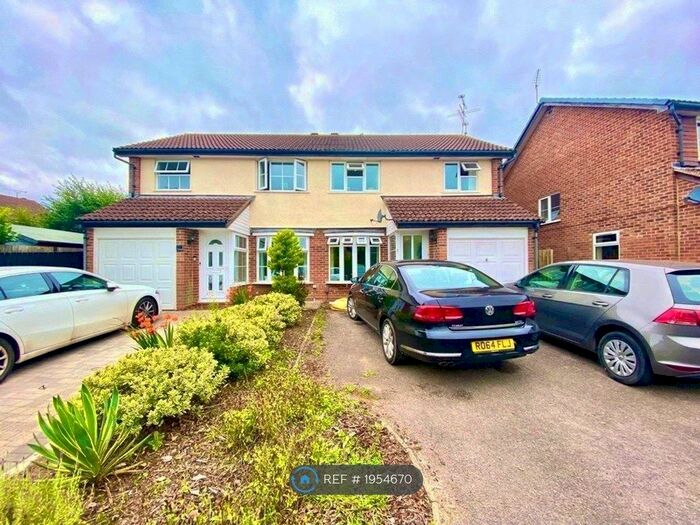 3 Bedroom Semi-Detached House To Rent In Durham Close, Wokingham, RG41
