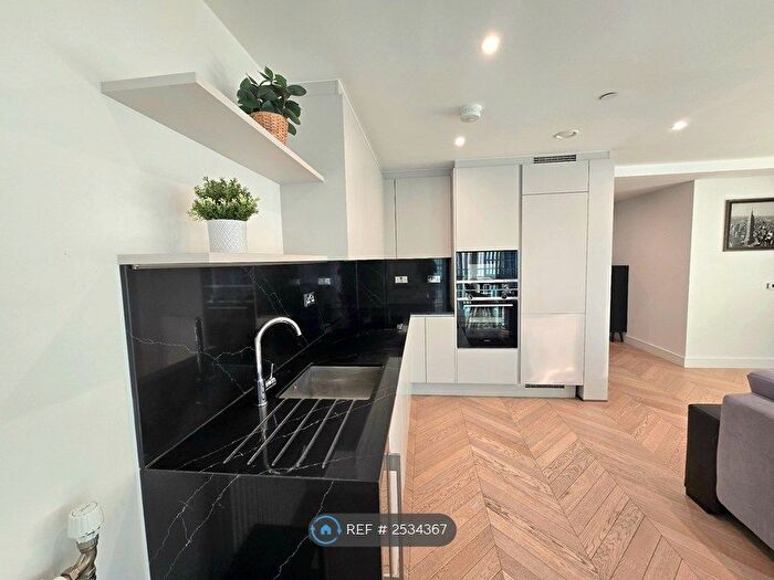 2 Bedroom Flat To Rent In Hennessey Apartments, London, SE18