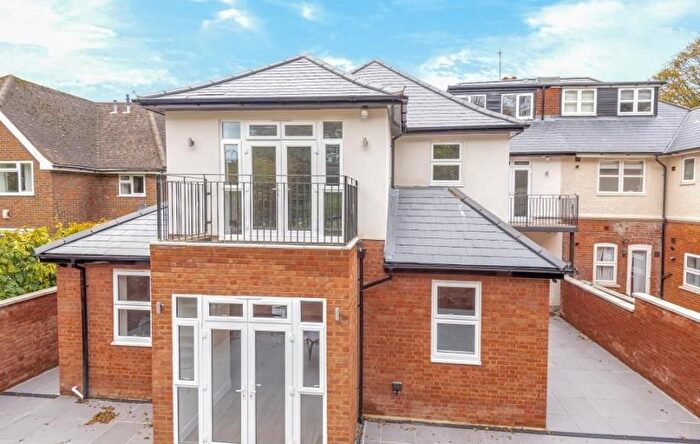 2 Bedroom Flat To Rent In Amersham Hill, High Wycombe, HP13