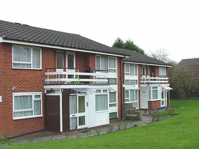 1 Bedroom Apartment To Rent In Hardwick Court, Stanmore, Middlesex, HA7