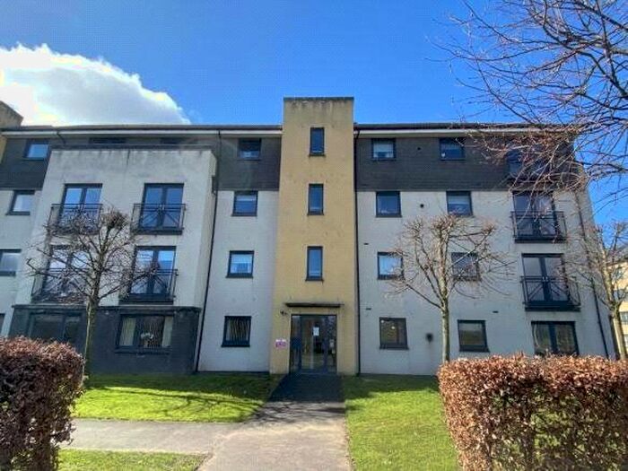 2 Bedroom Flat To Rent In Kenley Road, Renfrew, PA4