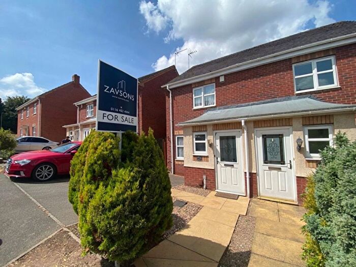 2 Bedroom Semi-detached House For Sale In Attlebridge Close, Hamilton, Leicester, LE5