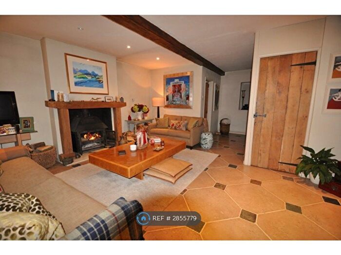 2 Bedroom Detached House To Rent In Westwell Road, Burford, OX18