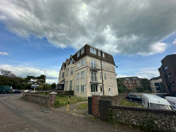 1 Bedroom Flat To Rent In Upper Avenue, Eastbourne, East Sussex, BN21