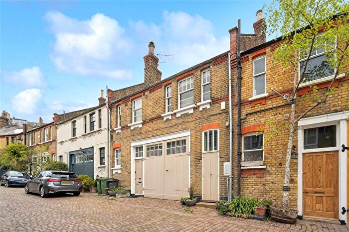 4 Bedroom Mews To Rent In Daleham Mews, London, NW3