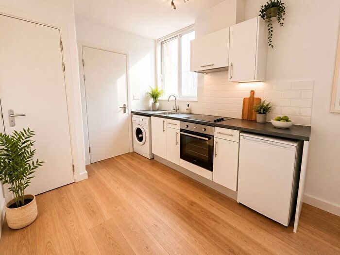 Studio To Rent In St. Stephens Street, Crusader House, BS1