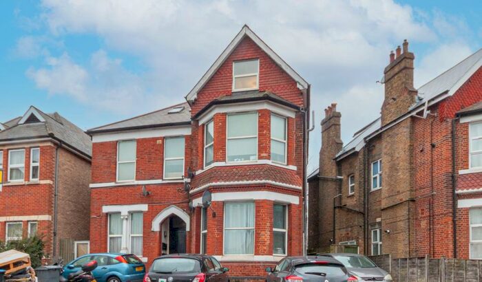 1 Bedroom Flat To Rent In Craven Park, London, NW10