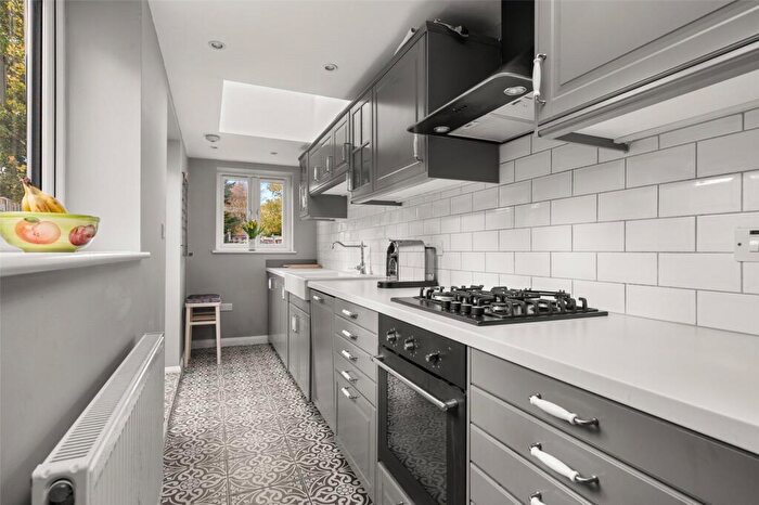 2 Bedroom Terraced House For Sale In Mount Pleasant, Wokingham, Berkshire, RG41