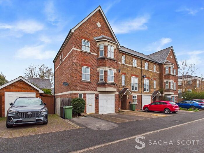 4 Bedroom End Of Terrace House For Sale In Horton Crescent, Epsom, KT19
