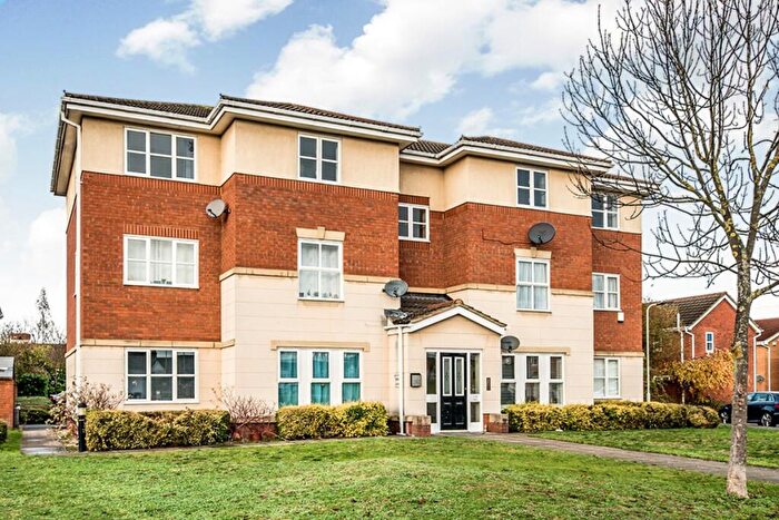 2 Bedroom Flat To Rent In Gillespie Close, Bedford, MK42