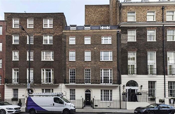 1 Bedroom Flat To Rent In Upper Berkeley Street, Marylebone, W1H