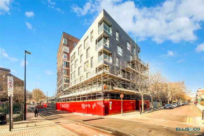 1 Bedroom Apartment To Rent In Verdigris Apartments, Old Bethnal Green Road, London, E2