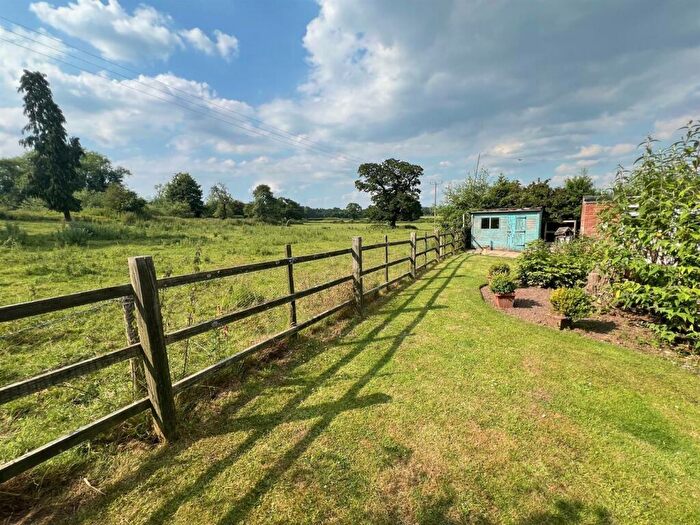 3 Bedroom Detached Bungalow For Sale In Blundies Lane, Enville, Stourbridge, DY7