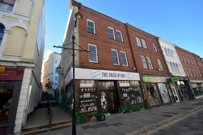 3 Bedroom Flat To Rent In Kings Road, St. Leonards-On-Sea, TN37