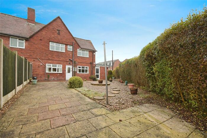 3 Bedroom Semi Detached House For Sale In Bestwood Park, Clay Cross, Chesterfield, Derbyshire, S45