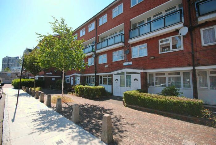 4 Bedroom Flat To Rent In Olney Road, London, SE17