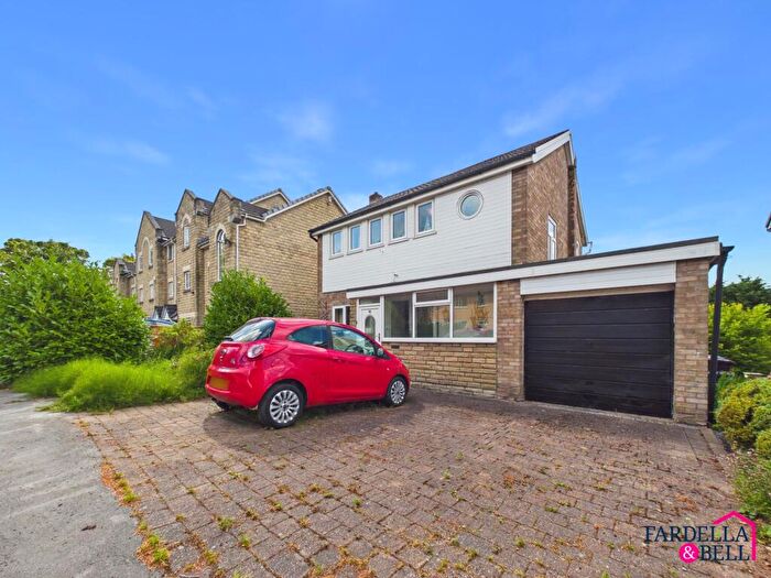 3 Bedroom Detached House For Sale In River Drive, Padiham, BB12
