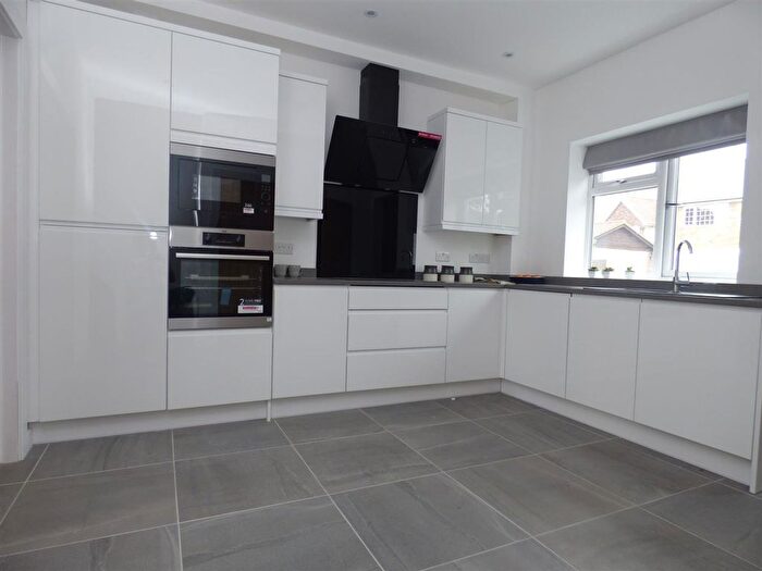 3 Bedroom Terraced House To Rent In The Droveway, St. Margarets Bay, CT15