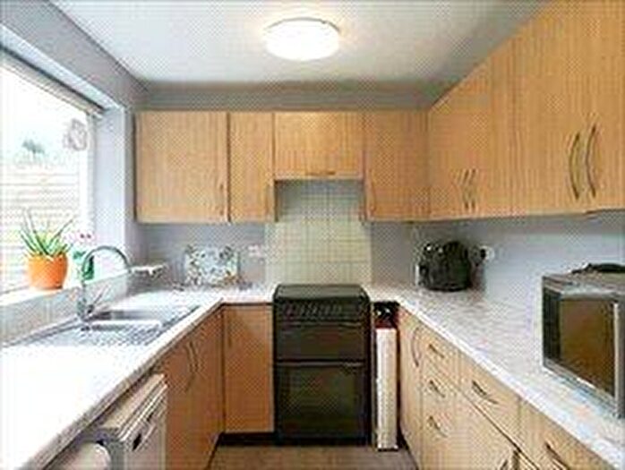 3 Bedroom Detached House To Rent In Netherby Park, KT13