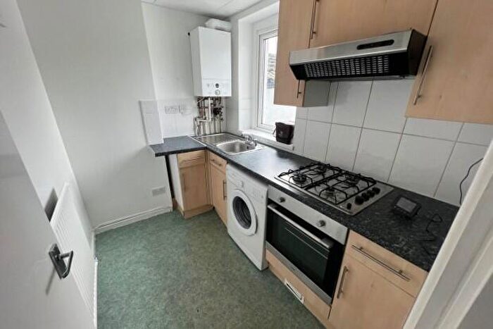 2 Bedroom Flat To Rent In Blanche Street Cardiff, CF24