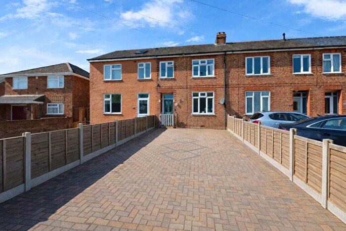 3 Bedroom Property For Sale In Gosport Road, Fareham, PO16