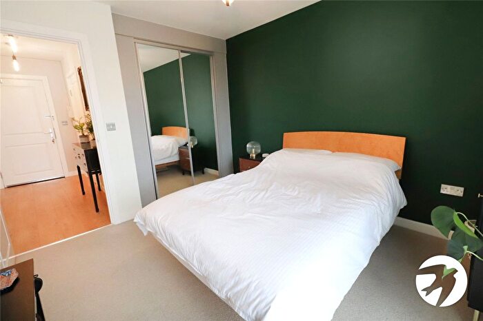 1 Bedroom Flat For Sale In Clydesdale Way, Belvedere, DA17