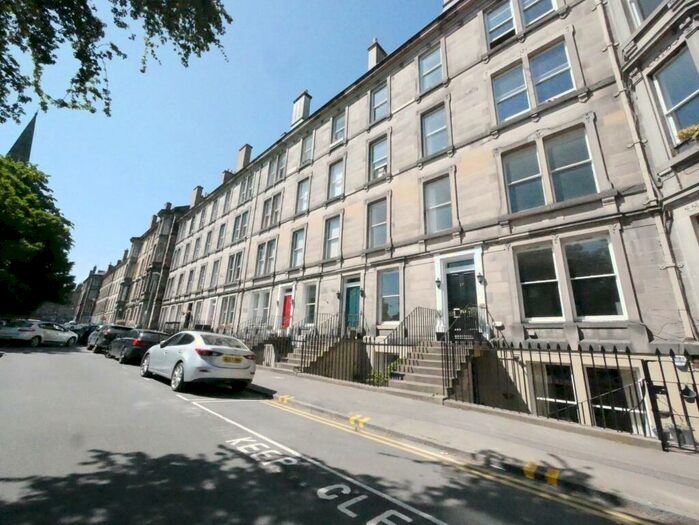 4 Bedroom Flat To Rent In Glengyle Terrace, Bruntsfield, Edinburgh, EH3