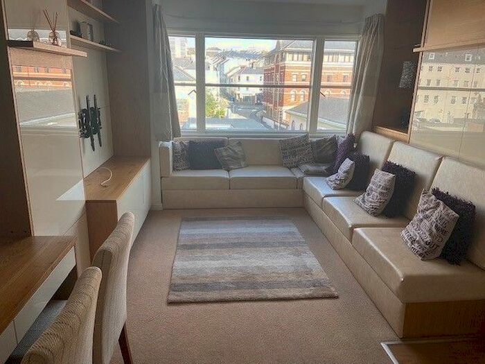 2 Bedroom Flat To Rent In Exeter Street, Plymouth, PL4