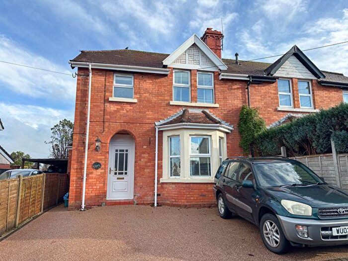 3 Bedroom Semi-Detached House For Sale In Shepton Mallet, BA4