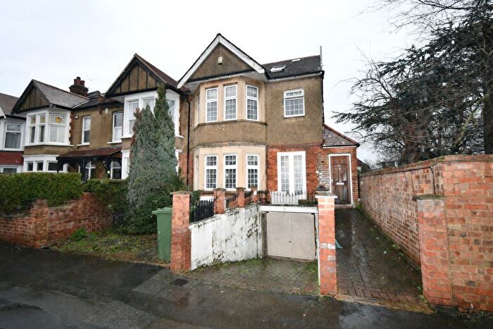 5 Bedroom Semi Detached House To Rent In Windsor Road, London, E11