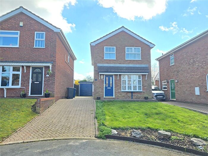 3 Bedroom Detached House For Sale In Amicombe, Wilnecote, Tamworth, Staffordshire, B77