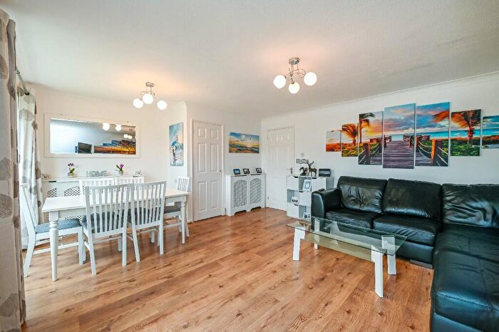 3 Bedroom End Of Terrace House For Sale In Haywards Close, Felpham, Bognor Regis, West Sussex, PO22