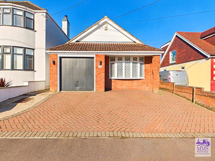4 Bedroom Detached Bungalow For Sale In Lynors Avenue, Strood Rochester, ME2