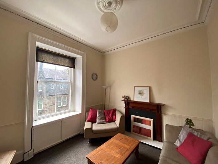 3 Bedroom Flat To Rent In Lauriston Place, Flat, EH3