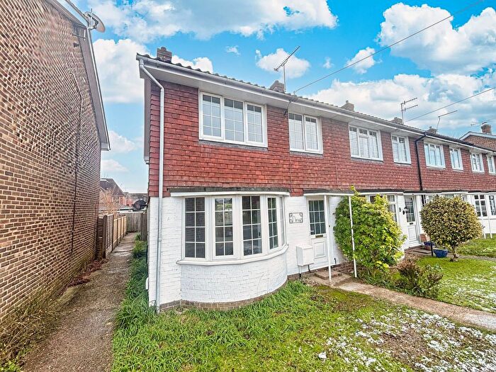 3 Bedroom End Terrace House To Rent In Crawley, RH11