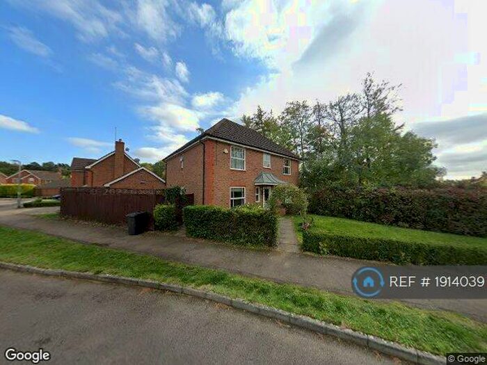 4 Bedroom Detached House To Rent In Longfellow Drive, Kettering, NN16