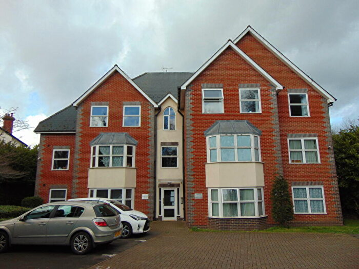 2 Bedroom Apartment To Rent In Erleigh Road, Reading, Berkshire, RG1