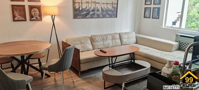 1 Bedroom Flat For Sale In Romney Court, London, Greater, W12