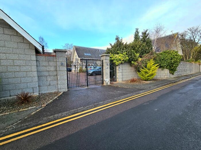 2 Bedroom End Of Terrace House To Rent In Queen's Lane South, City Centre, Aberdeen, AB15