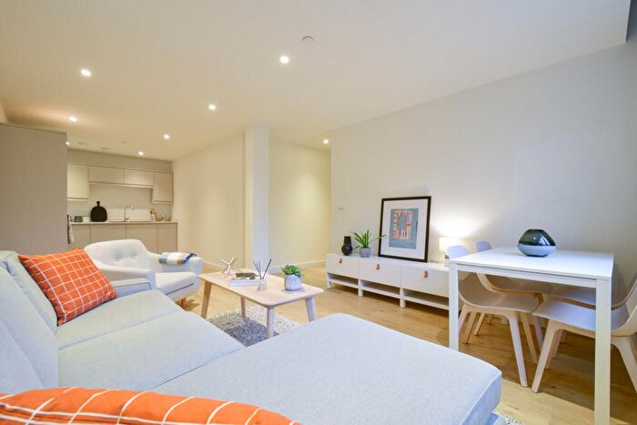 2 Bedroom Terraced House To Rent In Freemasons Road, Croydon, CR0