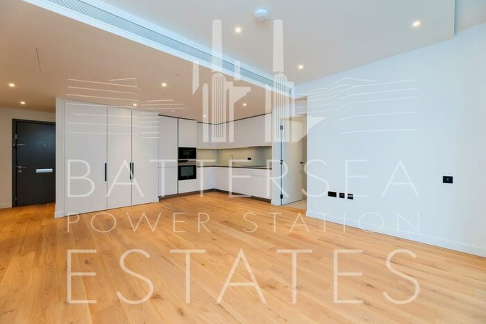2 Bedroom Apartment To Rent In L-, Electric Boulevard, Battersea, SW11