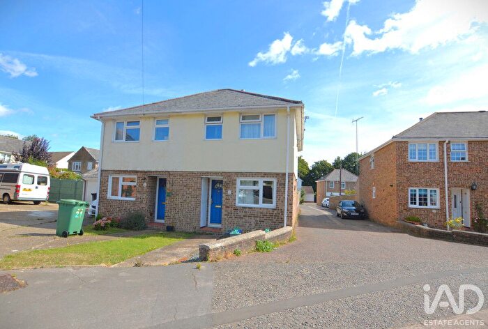 3 Bedroom Semi-Detached House To Rent In The Maltings, Great Dunmow, CM6