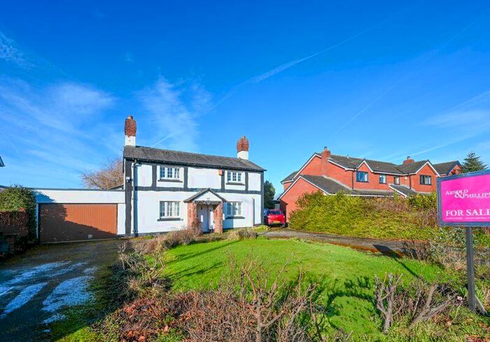 3 Bedroom Detached House For Sale In Moss Lane, Burscough, L40