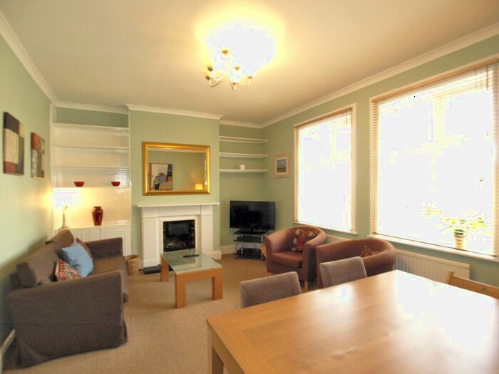 1 Bedroom Flat To Rent In Fulham Palace Road, London, W6