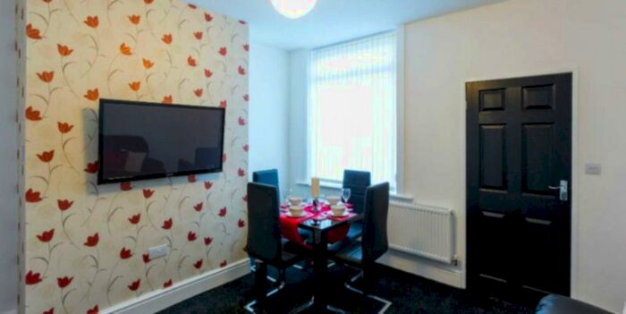 1 Bedroom Terraced House To Rent In Baltic Street, Manchester, M5